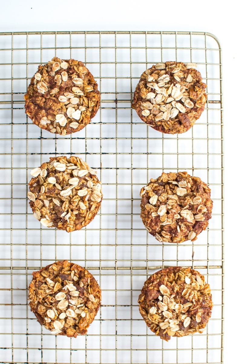 dried fig oatmeal muffins | Appetites Anonymous