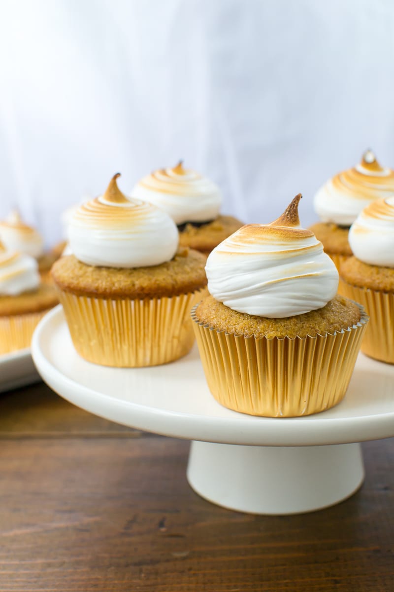 s'mores cupcakes with toasted meringue frosting - Appetites Anonymous
