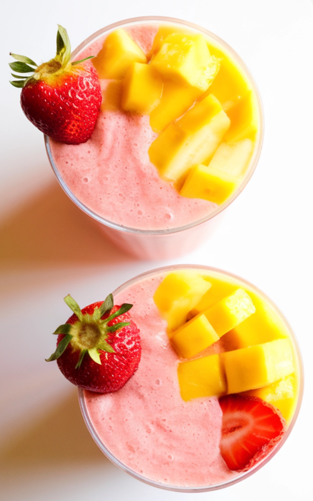 Strawberry Mango Pineapple Smoothies